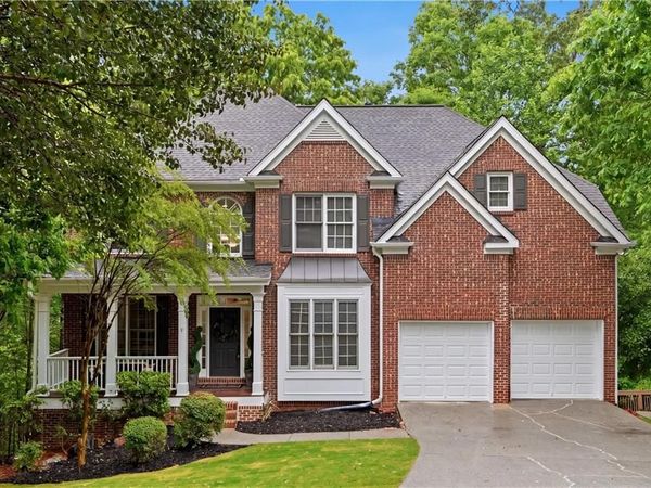 682 Montglade Court, Suwanee, GA 30024