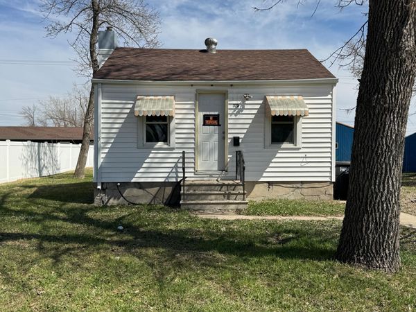 325 19th Street N, Fargo, ND 58102