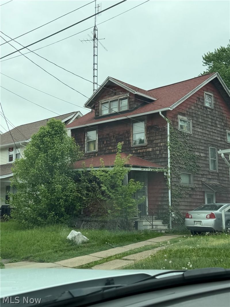 1446 Downing Court Ne, Canton, OH 44714 Main Photo