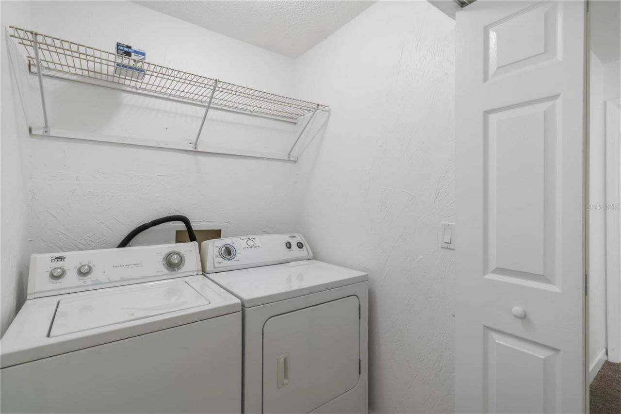 1125 Longfellow Way, Unit 125-B, Sarasota, FL 34243 Photo