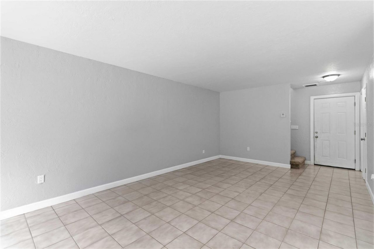 1125 Longfellow Way, Unit 125-B, Sarasota, FL 34243 Photo