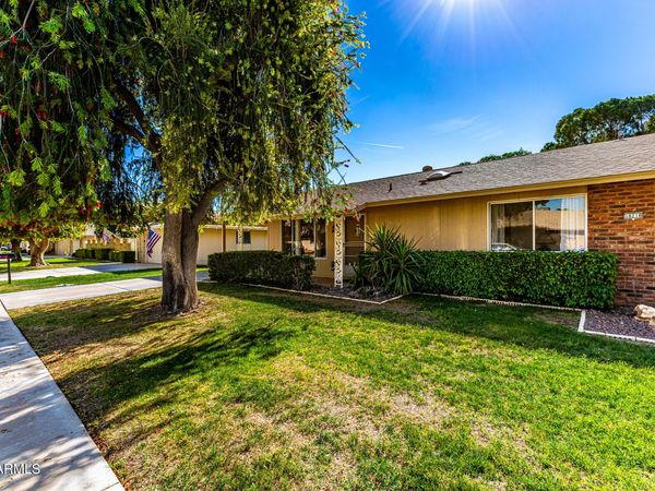 18218 N 99TH Drive, Sun City, AZ 85373