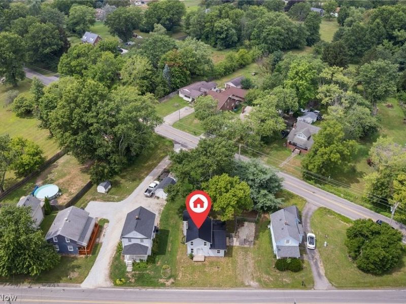15562 Portage Street, Doylestown, OH 44230 Photo 2