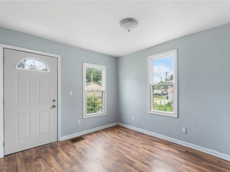 15562 Portage Street, Doylestown, OH 44230 Photo 5