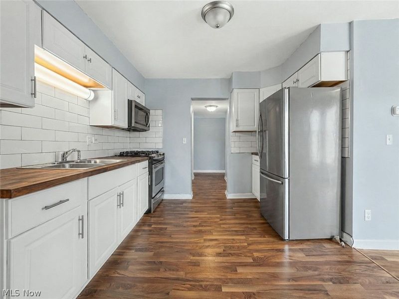 15562 Portage Street, Doylestown, OH 44230 Photo 9