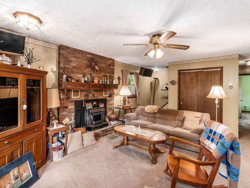 29838 Strawn Road, Logan, OH 43138 Photo 9