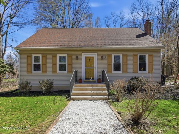 1228 S Main Road, Mountain Top, PA 18707