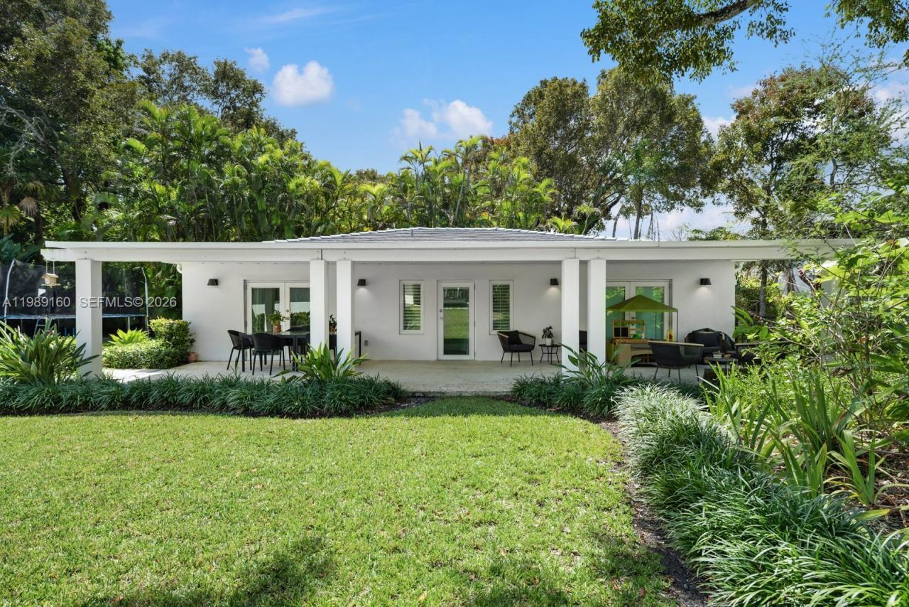 6120 Riviera Dr , Coral Gables, FL 33146 Photo