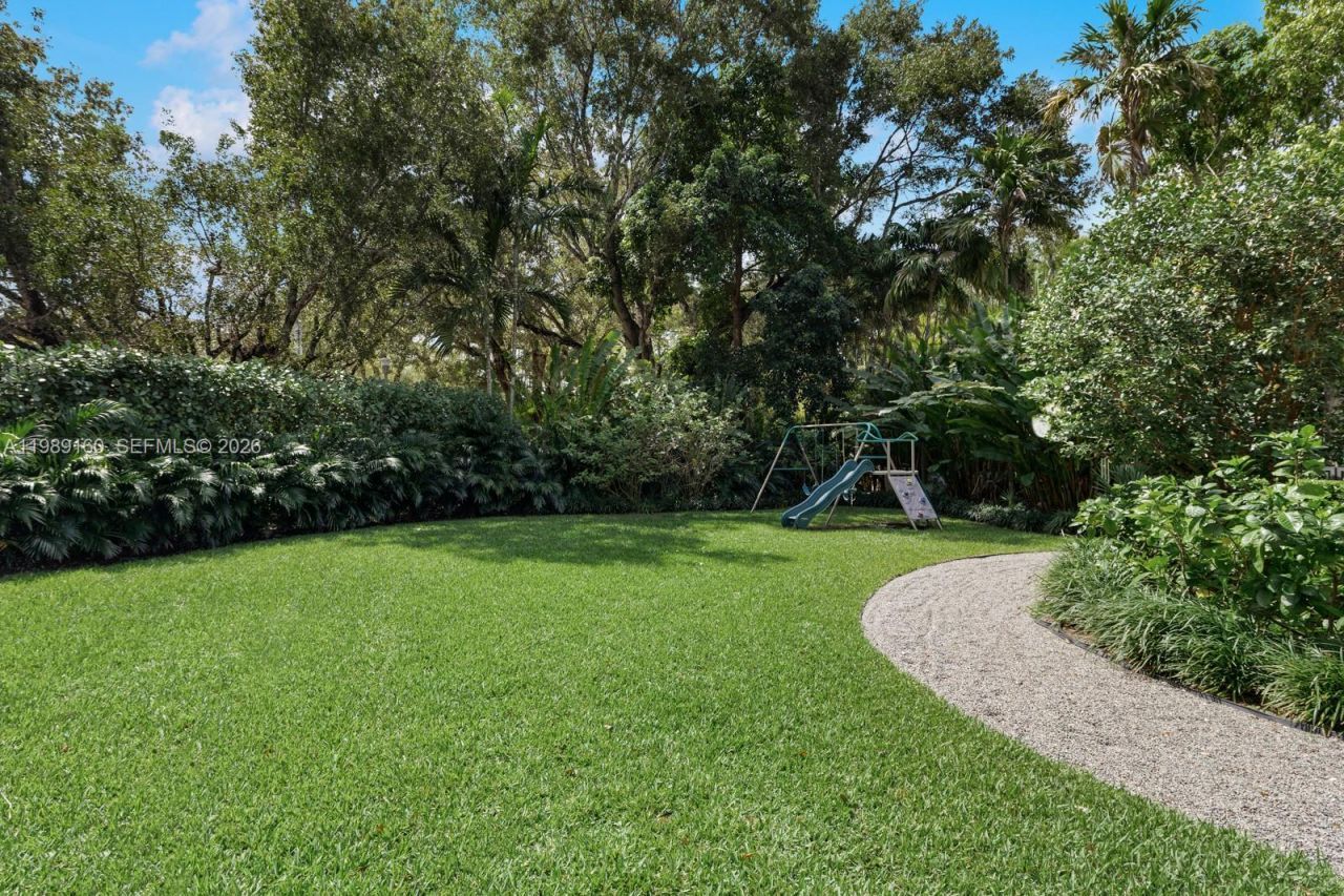 6120 Riviera Dr , Coral Gables, FL 33146 Photo
