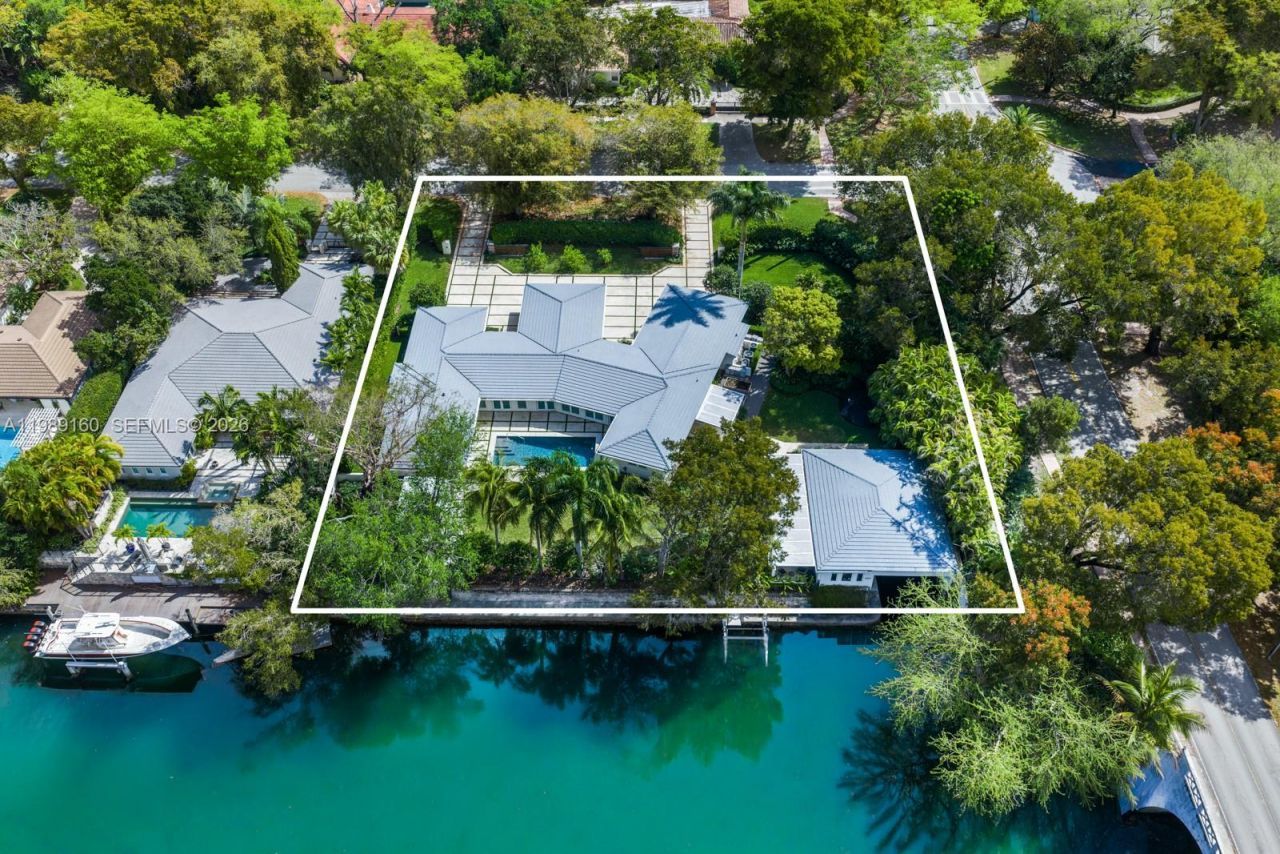 6120 Riviera Dr , Coral Gables, FL 33146 Photo