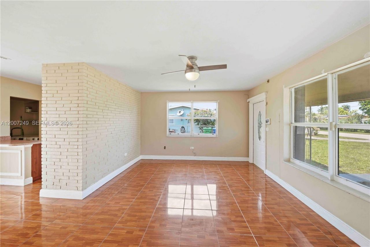 2724 Acapulco Dr, Miramar, FL 33023 Photo