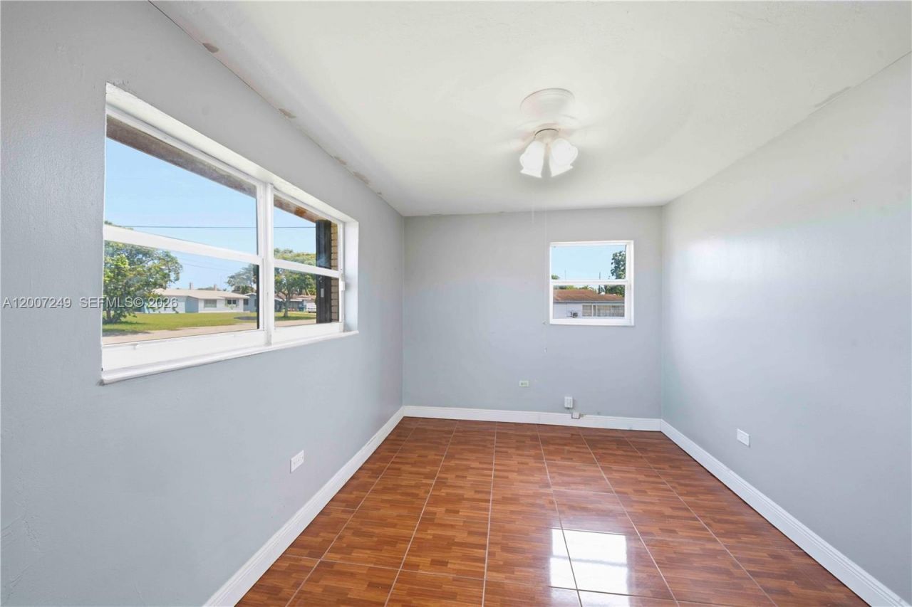 2724 Acapulco Dr, Miramar, FL 33023 Photo