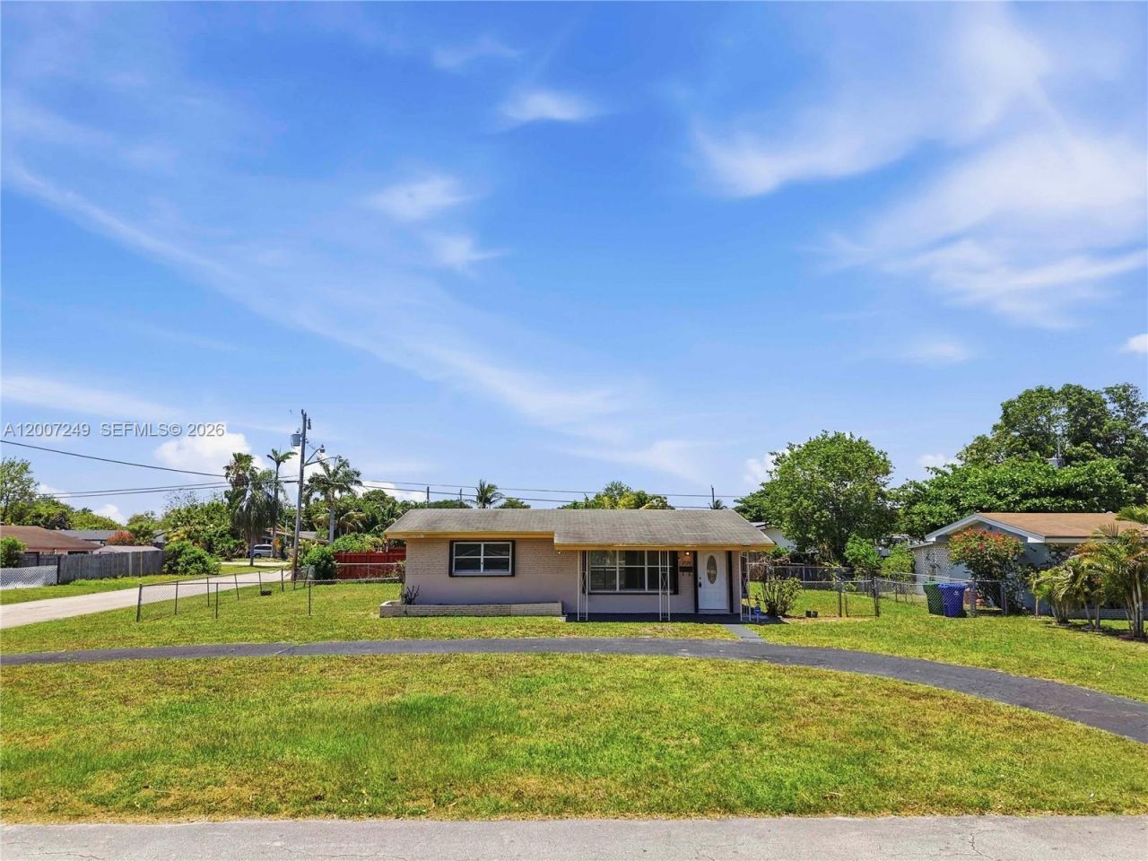 2724 Acapulco Dr, Miramar, FL 33023 Photo