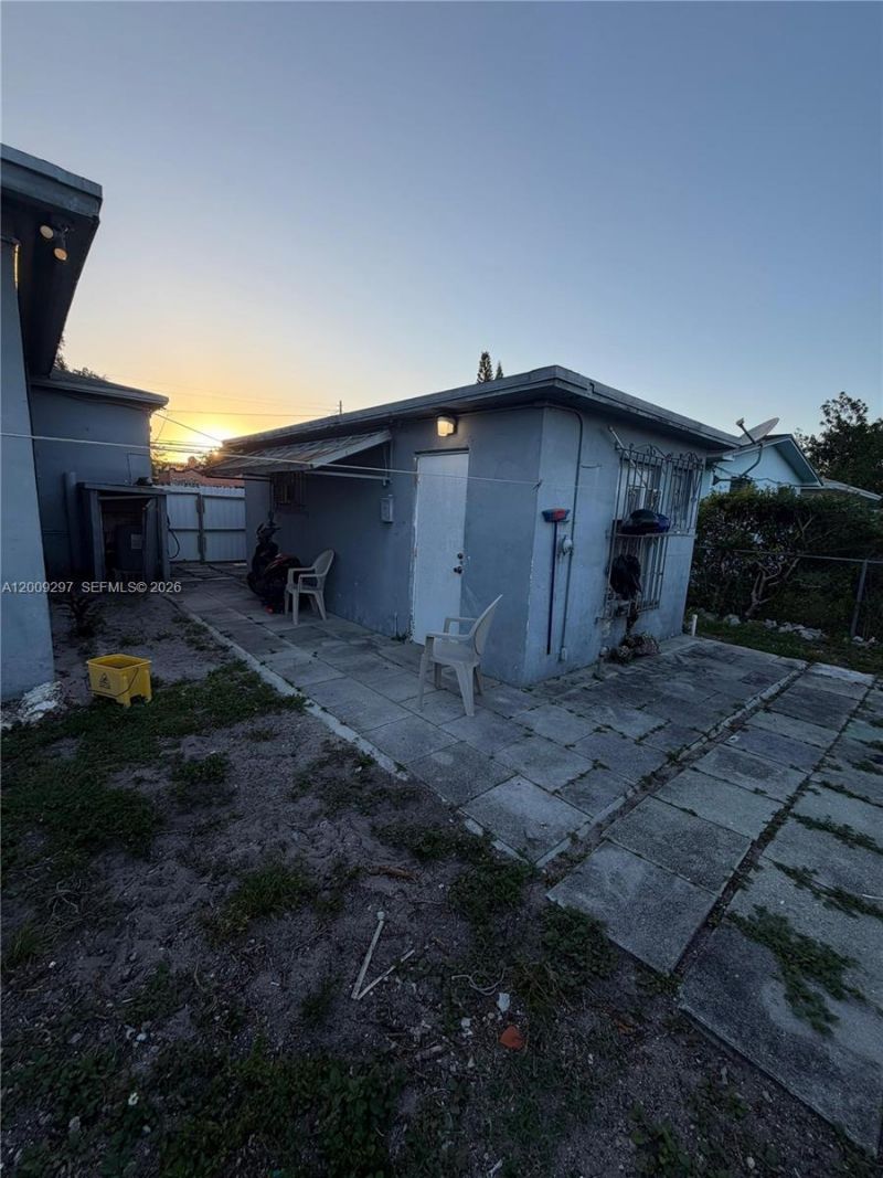 6741 NW 6th Ct, Miami, FL 33150 Photo