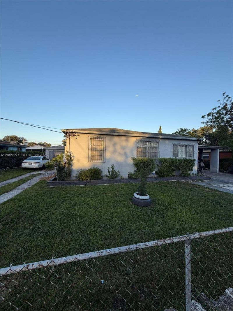 6741 NW 6th Ct, Miami, FL 33150 Photo