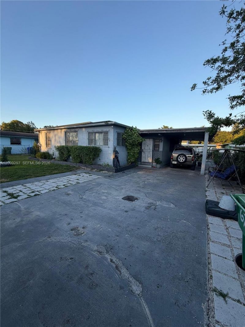 6741 NW 6th Ct, Miami, FL 33150 Photo