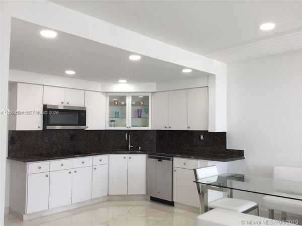 1408 Brickell Bay Dr, Unit 1002, Miami, FL 33131
