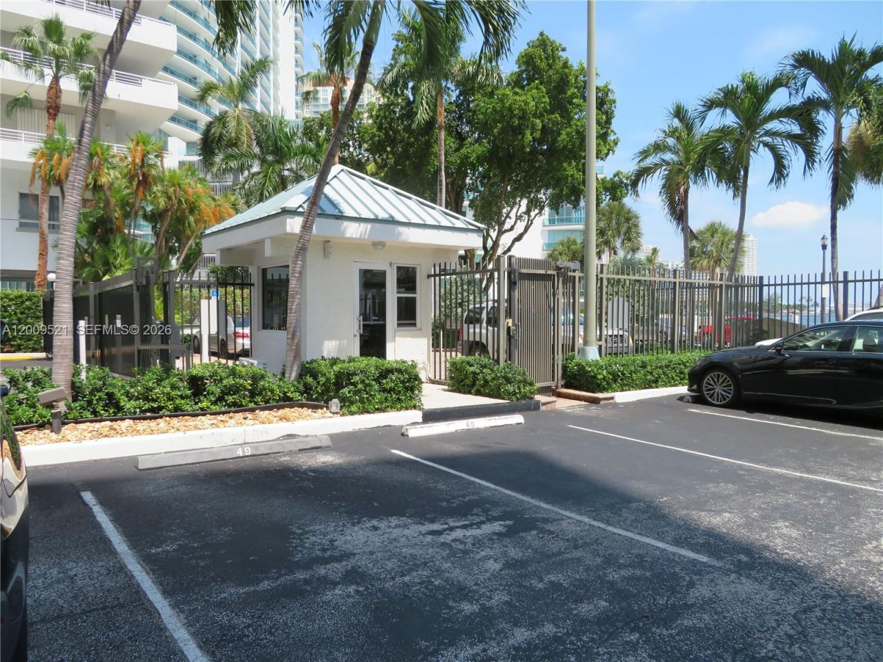 1408 Brickell Bay Dr, Unit 1002, Miami, FL 33131 Photo