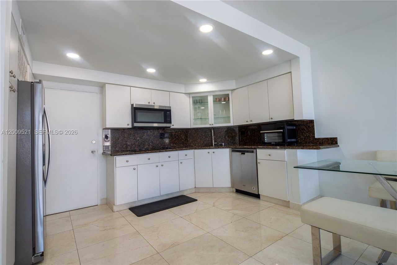 1408 Brickell Bay Dr, Unit 1002, Miami, FL 33131 Photo
