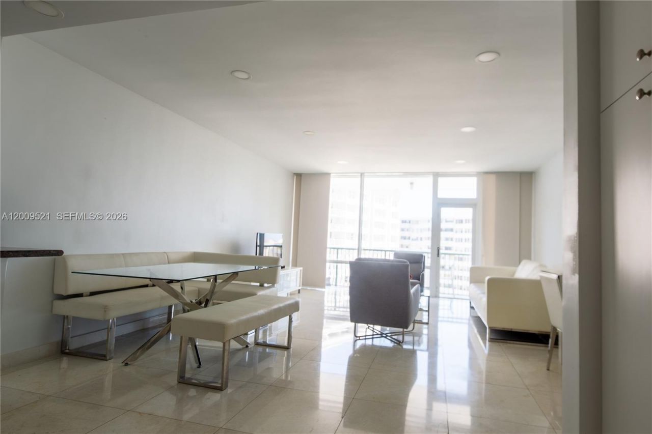 1408 Brickell Bay Dr, Unit 1002, Miami, FL 33131 Photo