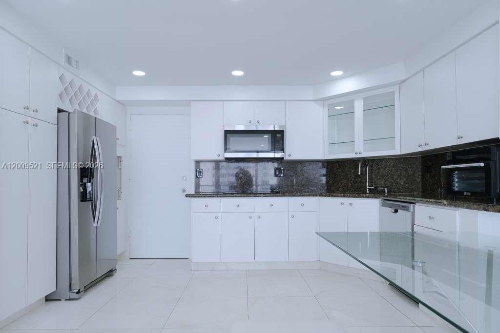 1408 Brickell Bay Dr, Unit 1002, Miami, FL 33131 Photo