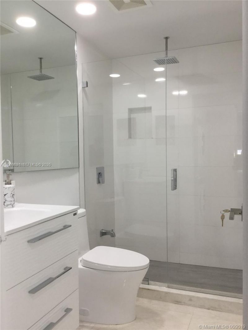 1408 Brickell Bay Dr, Unit 1002, Miami, FL 33131 Photo