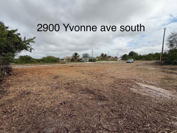 2900 S Yvonne , Lehigh Acres, FL 33976