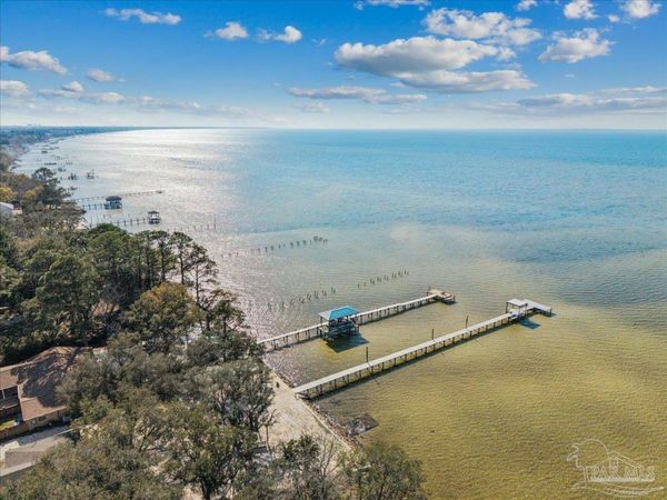 6224 East Bay Blvd, Gulf Breeze, FL 32563