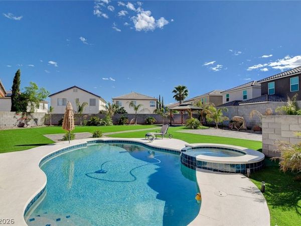 9083 Iron Crow Avenue , Las Vegas, NV 89147