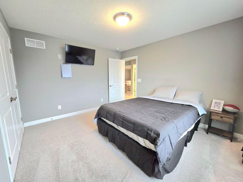 10060 New California Drive, Plain City, OH 43064 Photo 34