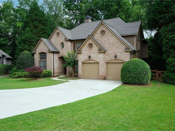 7185 Hartsfield Place , Suwanee, GA 30024