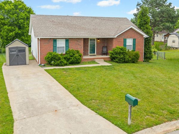 1051 Chucker Ct, Clarksville, TN 37042