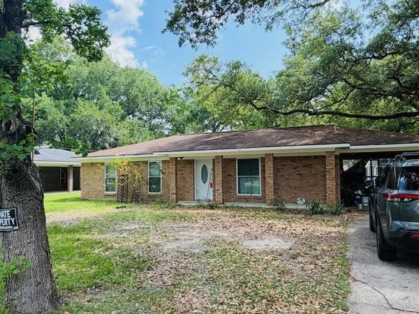 9612 Wilkerson Circle, Moss Point, MS 39562