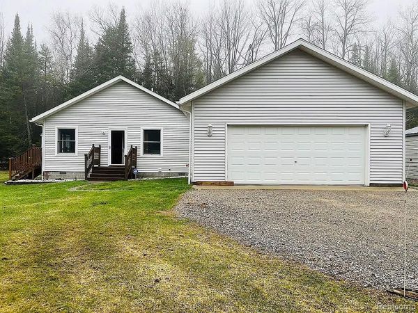 1761 E Lake Circle, Mitchell Twp, MI 48705