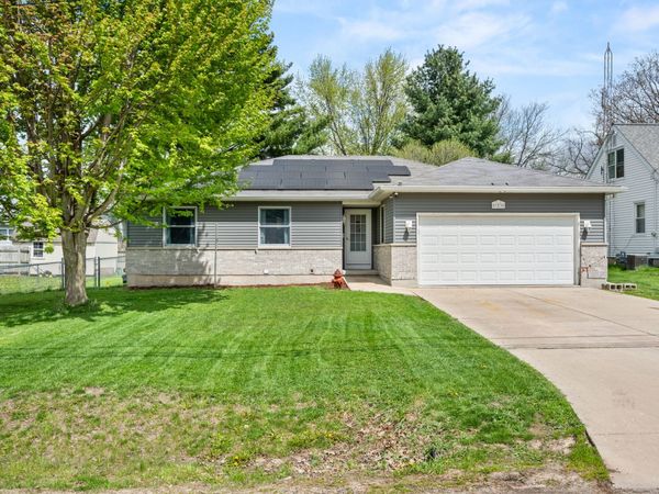 323 W CHURCH Street , Genoa, IL 60135