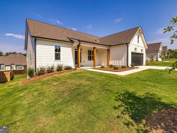 69 Oakhurst Trail, Sharpsburg, GA 30277