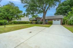 5112 Victoria Avenue photo 4