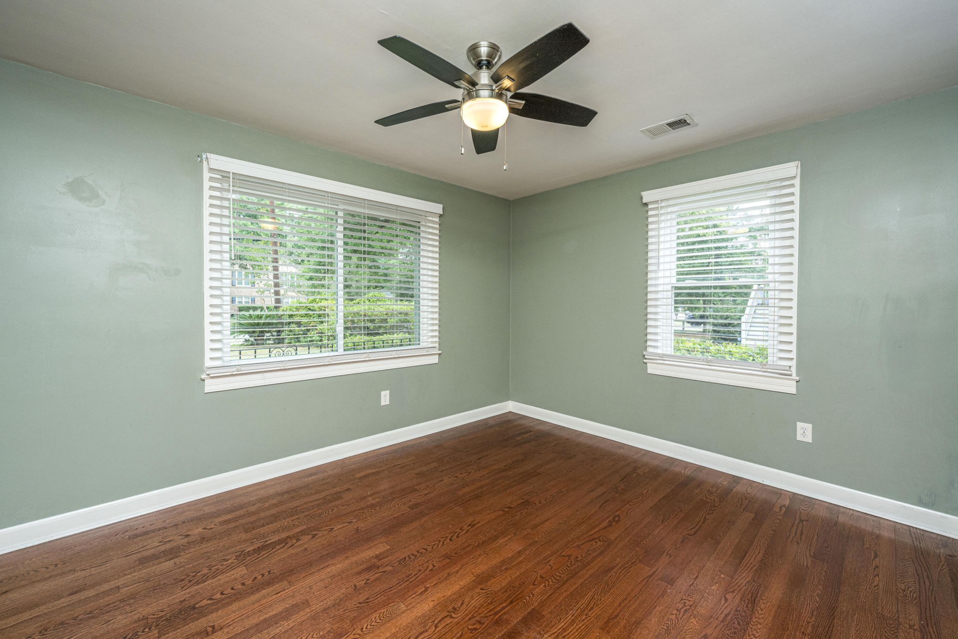 5112 Victoria Avenue Photo 30