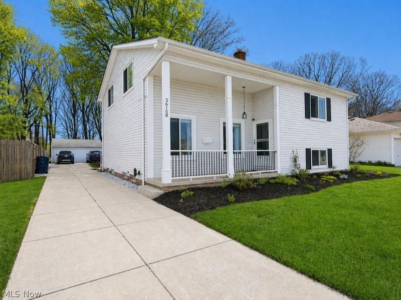 36158 Hillcrest Drive, Eastlake, OH 44095 Photo 2