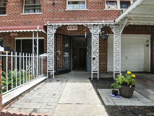 3224 Gunther Avenue , Bronx, NY 10469