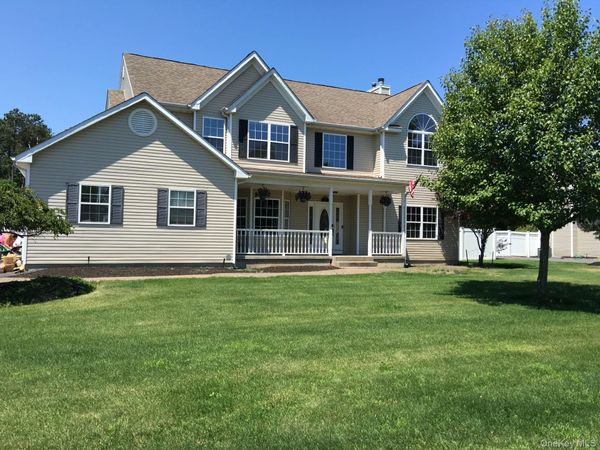 4 Jordan Drive , Medford, NY 11763