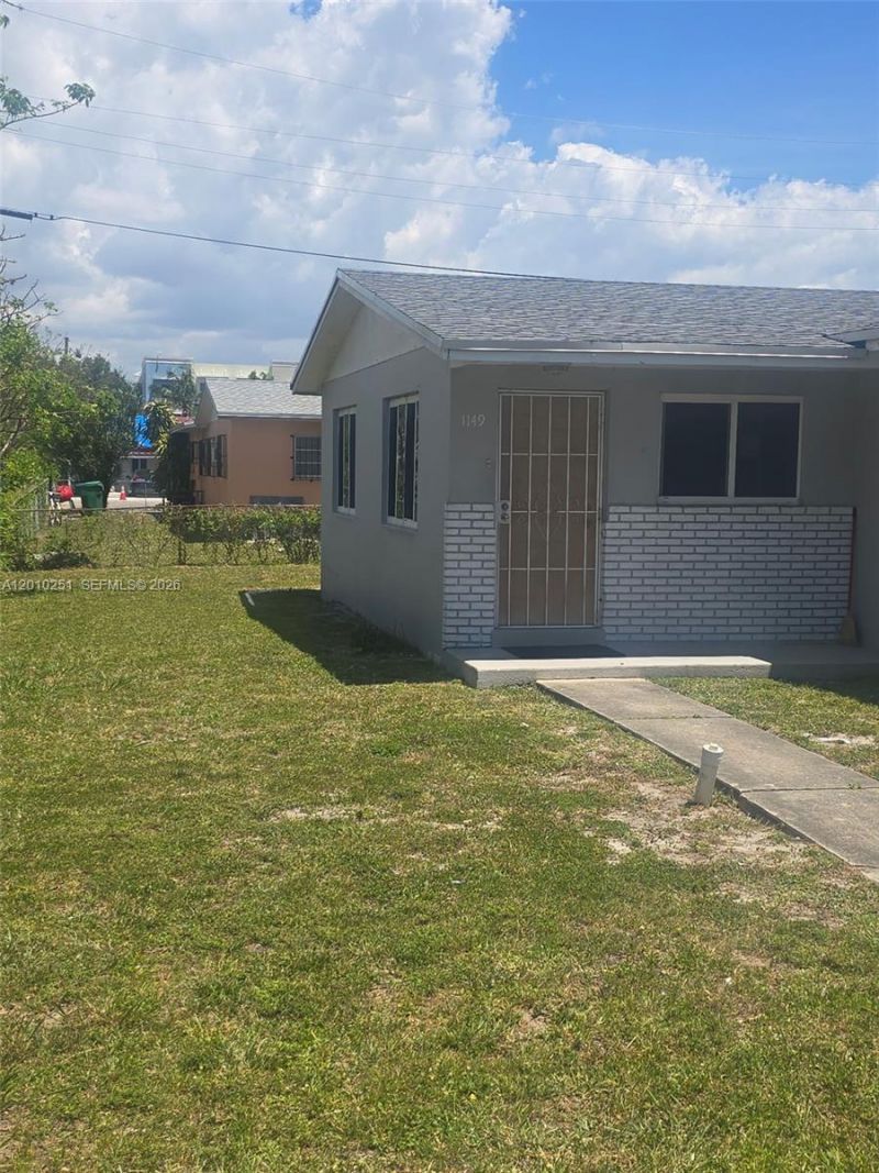 1149 NW 76th St , Unit 1149, Miami, FL 33150 Photo