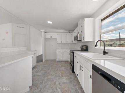 312 Phyllis Way, Silver Springs, NV 89429 Photo