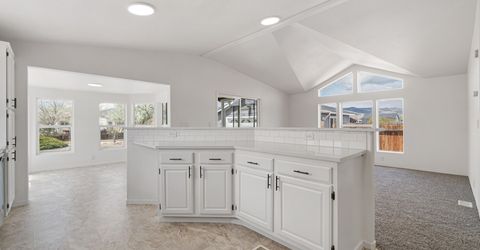 312 Phyllis Way, Silver Springs, NV 89429 Photo