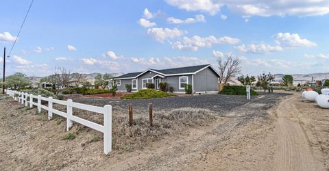 312 Phyllis Way, Silver Springs, NV 89429 Photo