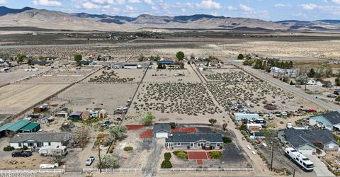 312 Phyllis Way, Silver Springs, NV 89429 Photo
