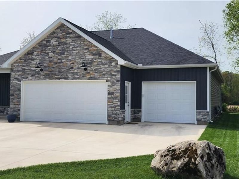 2792 Executive Drive, Troy, OH 45373 Photo 24