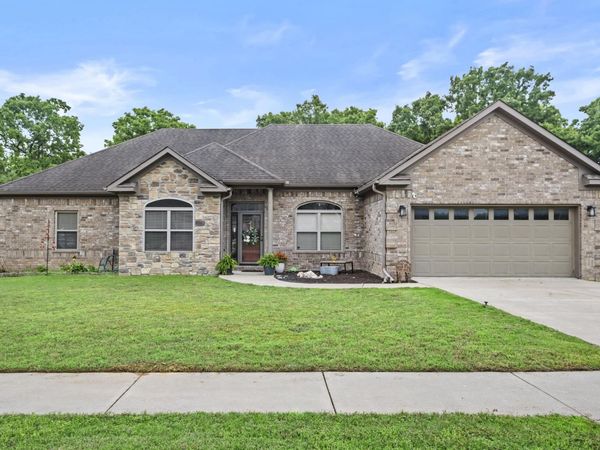 196 Forest Oak Drive, Jacksonville, AR 72076