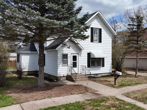 207 3rd Avenue NE, Little Falls, MN 56345