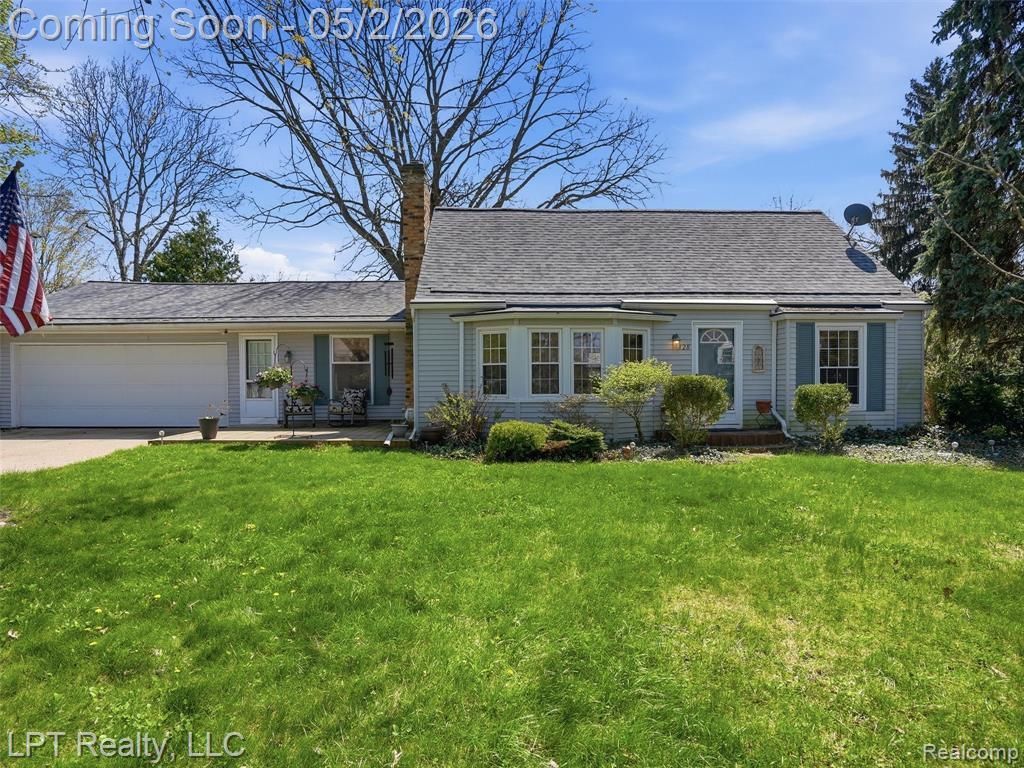 128 Becker Drive, Brighton, MI 48116 Main Photo